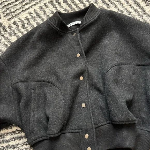 Zara bomber jacket - Picture 3 of 4